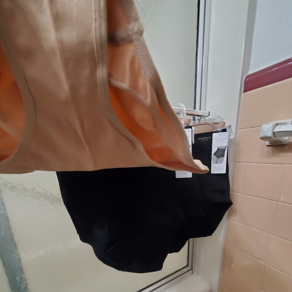 NWT Nautica Intimate 3PK Seamless Shaping Shorts;M Size; Tummy Taming Panel $35. - Picture 10 of 10